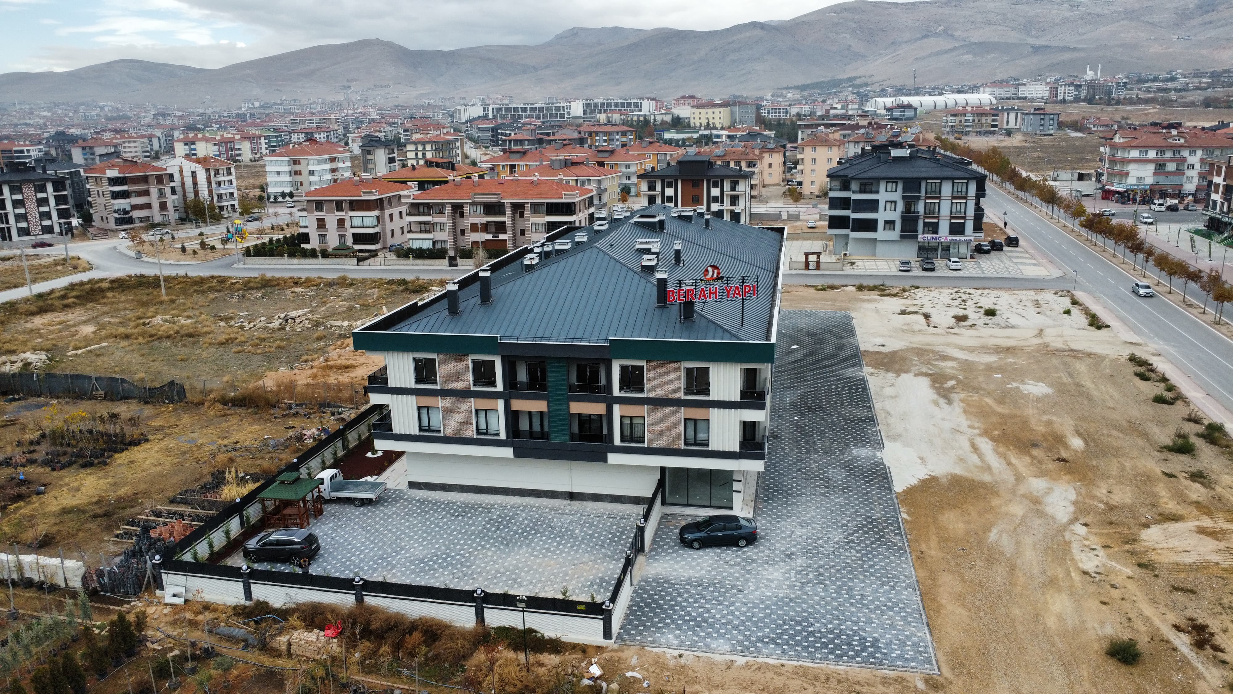 Modern Konut Kompleksi